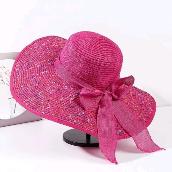 Beautiful Sun Straw Hat - Picture 2 of 3